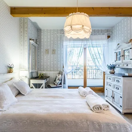 Aparthost Tatra View شقة