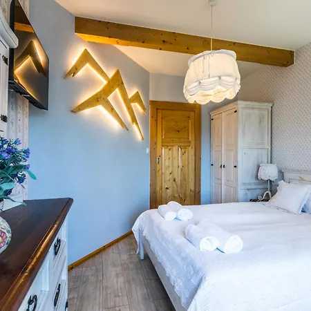 Aparthost Tatra View アパート *