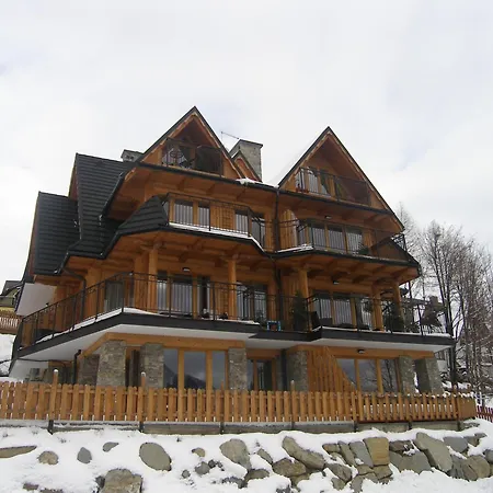 Aparthost Tatra View شقة كوشتيليسكا