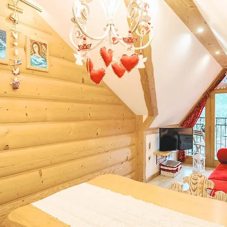 Aparthost Tatra View كوشتيليسكا